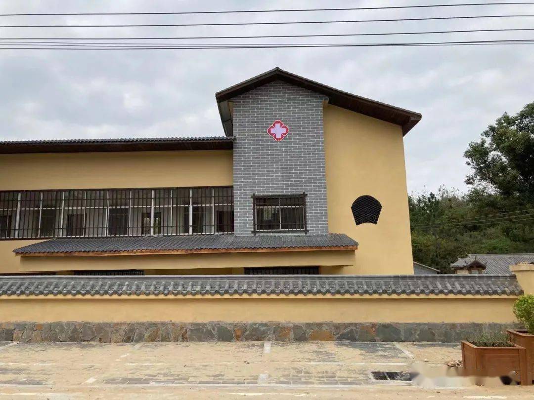 熊林波调研红色美丽村庄苏区诊所建设