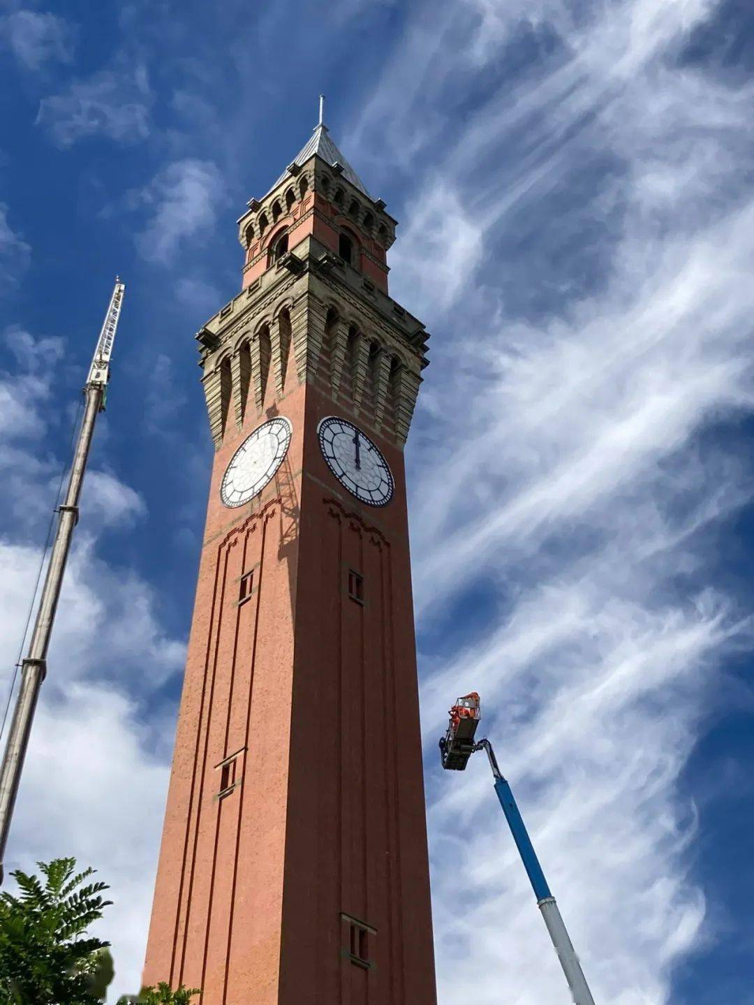 时隔18个月伯明翰大学老乔钟楼修好了