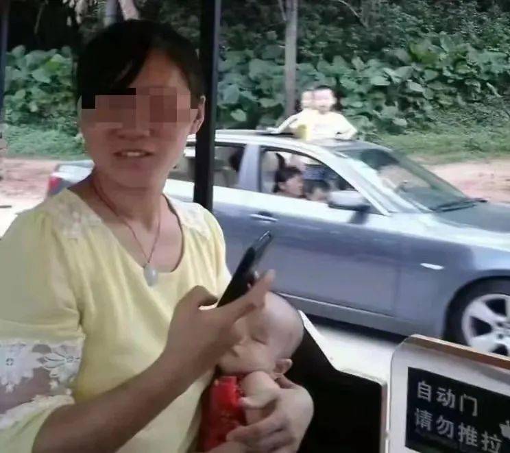 拉姆去世1年，家人现状曝光，可惜了......