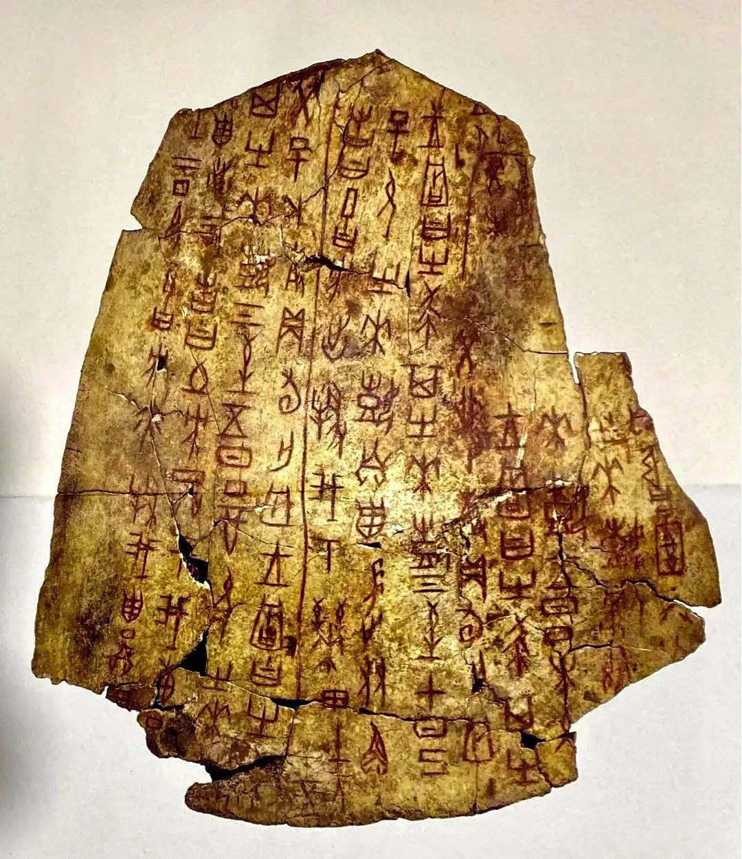 大家可以理解:第一,为何很多报道,"二里头遗址"被称为"最早的中国"