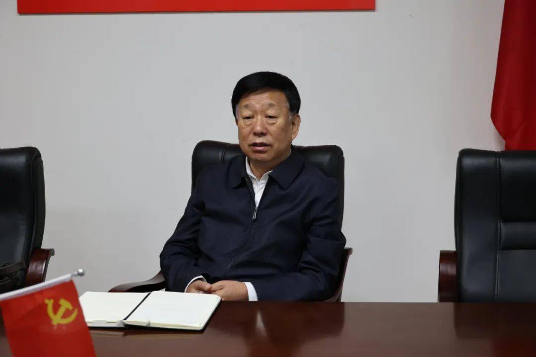 省政法队伍教育整顿第十指导组组长何冀一行到凯里监狱督导队伍教育