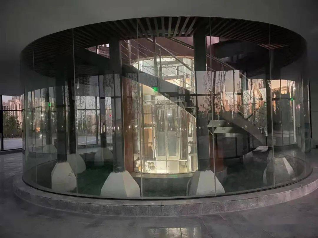 多图曝光光谷新地标光谷塔近距离实拍内设观光电梯