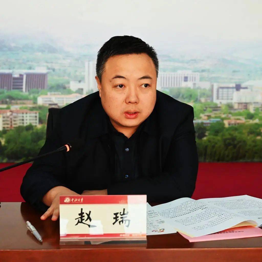 郭艳霞会上,我校党委教师工作部部长尹建平介绍了联盟筹建相关事宜,就