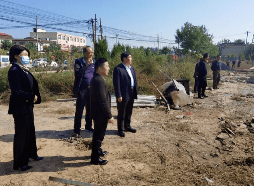 磁县政府副县长路金锋现场督导河道违建拆除工作