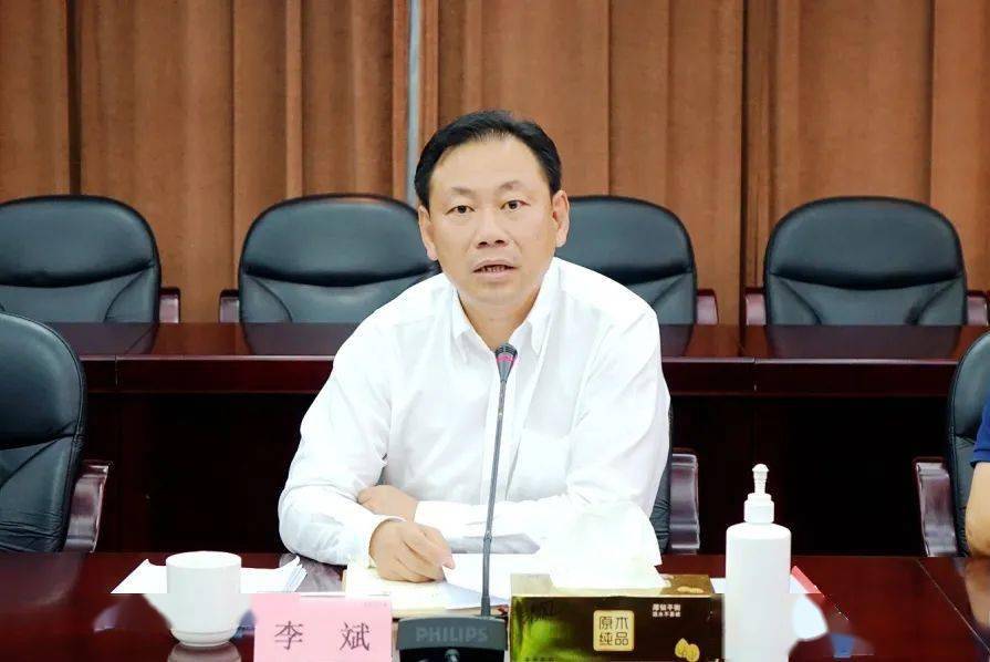 时事两项议题通过华漕将进一步加强职工权益保障