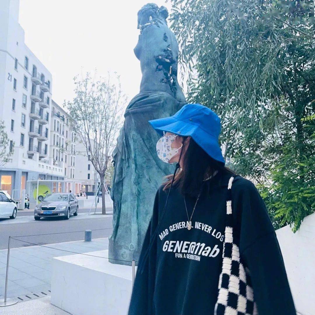 黛丽 黑白美的最高境界，原来是棋盘格！