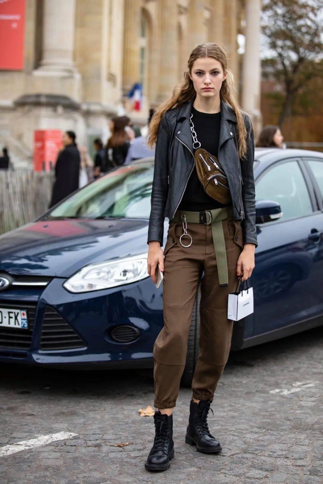 裤子短靴才是真时髦