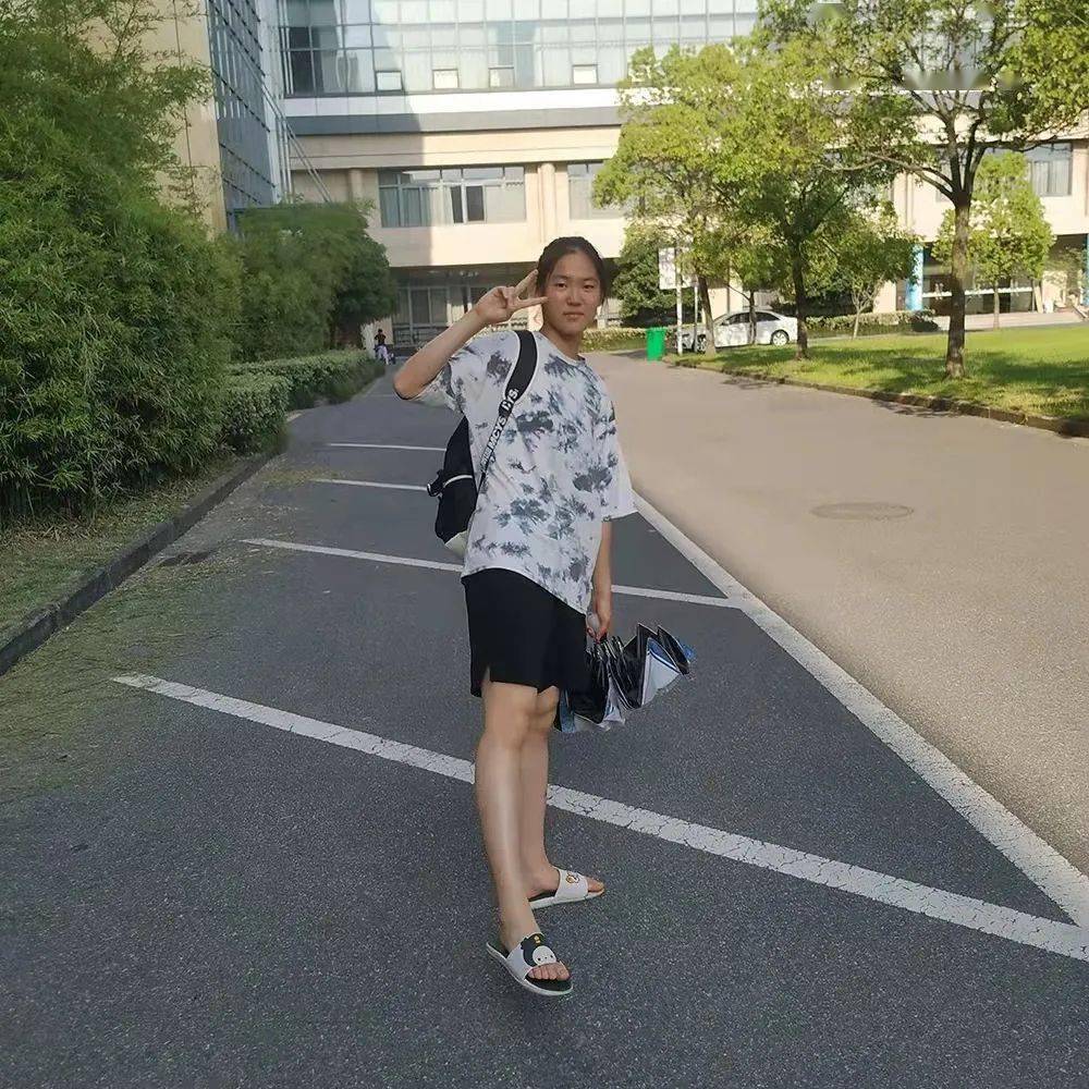 传承红船初心,飞扬运动青春---跆拳道周怡星