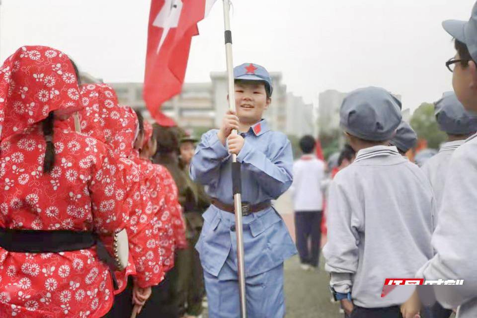 转角处|小小作家冉济铭：我要把心里知道的故事写出来