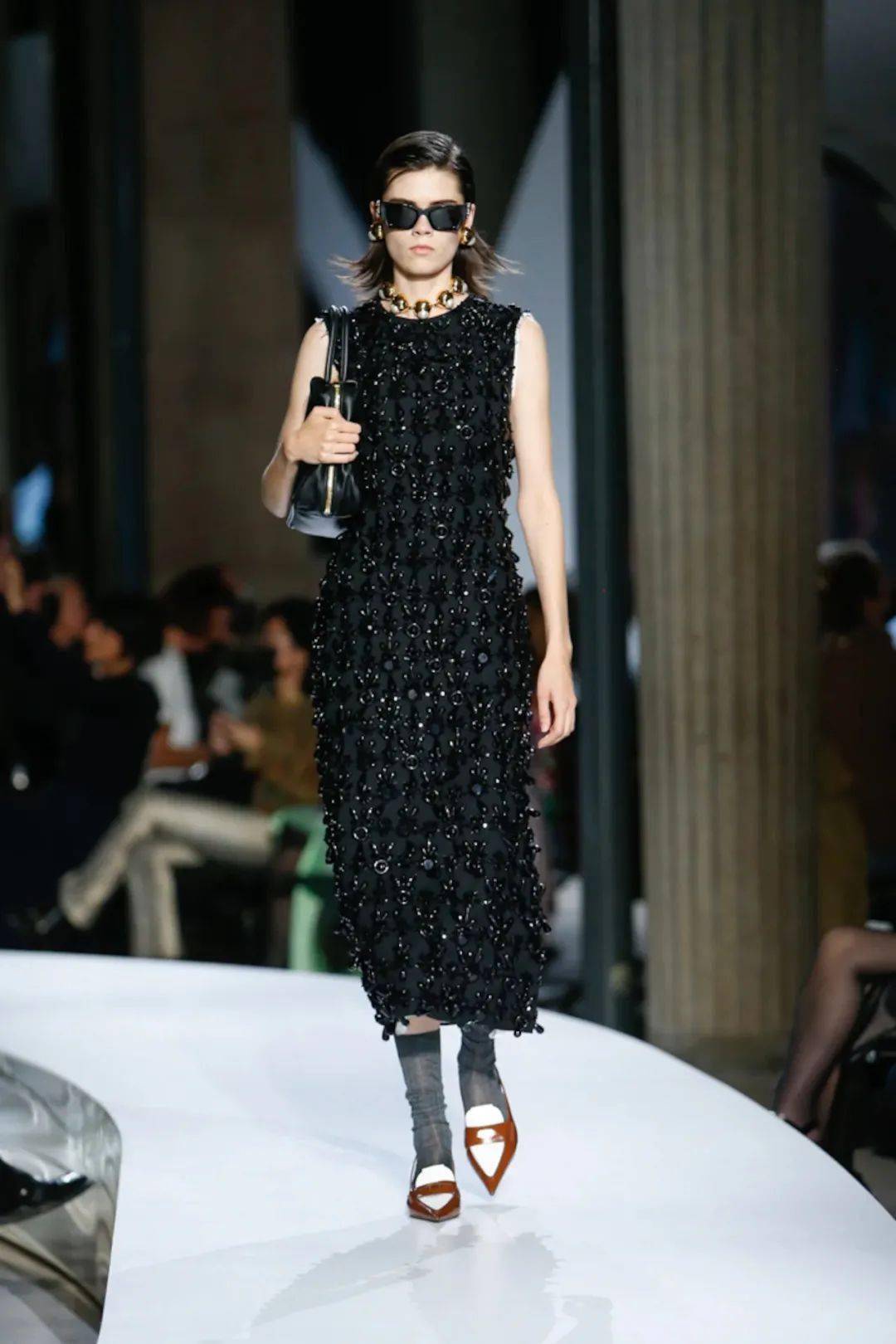 2022春夏秀场miumiuvalentinohermeschanelzuhairmuradeliesaab