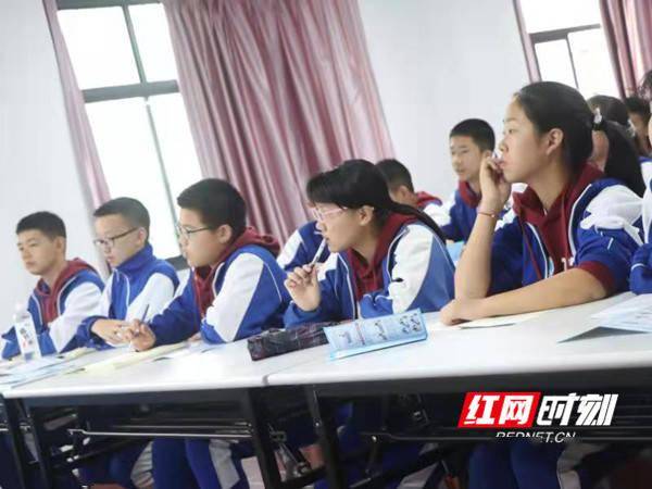 技能|组图丨“救”在身边 长沙这些同学进行急救培训学习