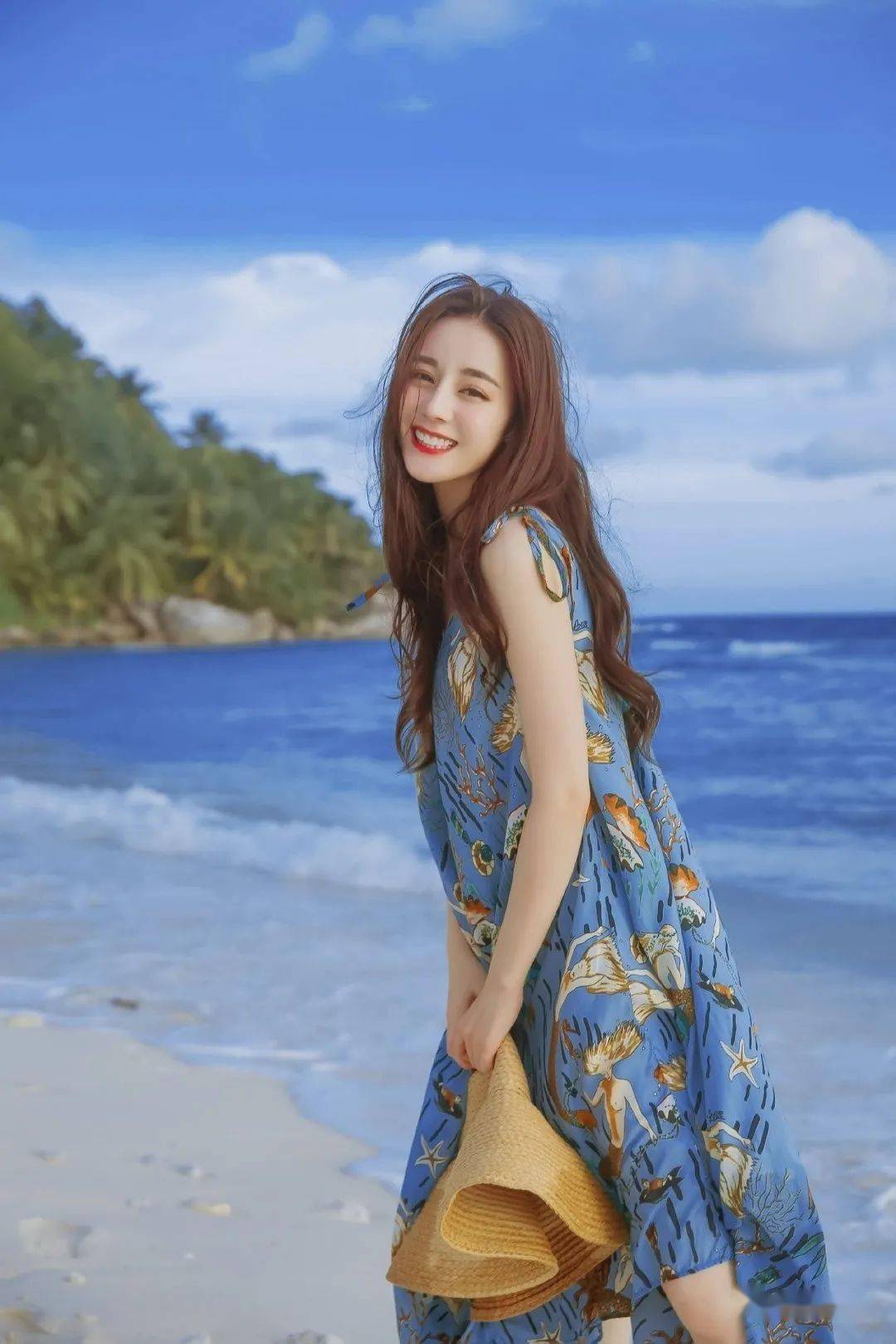 迪丽热巴春夏穿搭大赏,小清新马卡龙女孩,是甜甜的味道了