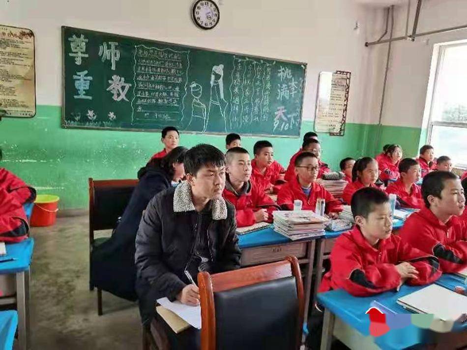 10月14日下午甘谷县体艺综合学科教研活动在新兴中学举行,来自全县