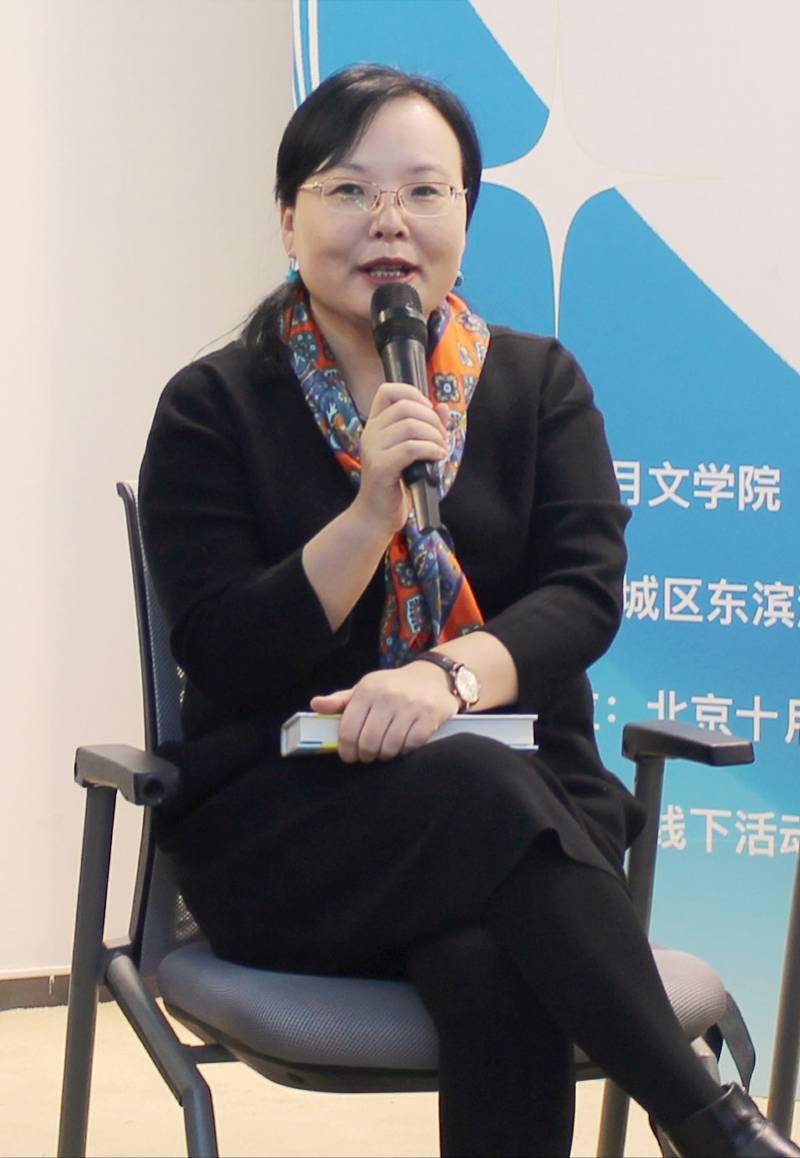 空间|邱华栋开拓写作新空间，小说集《哈瓦那波浪》带你与世界相遇