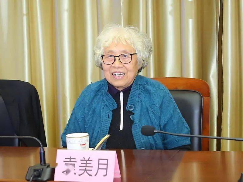 袁美月表示,身为一名在外的长泾人,她为家乡取得的成绩感到骄傲和自豪