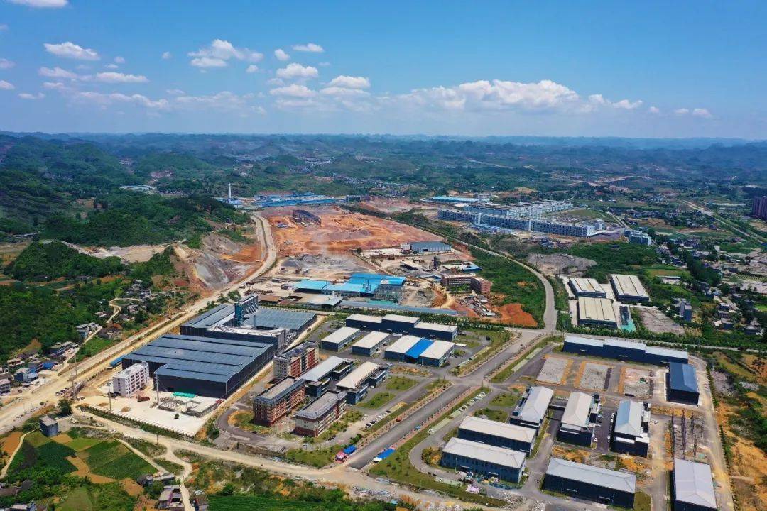 义龙新区全力打造生态载能产业集聚区