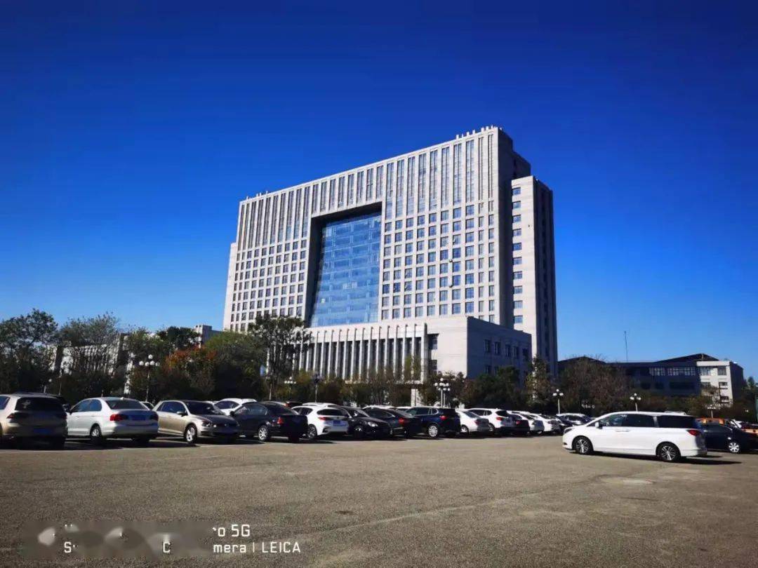 《政府大楼》——观心不语