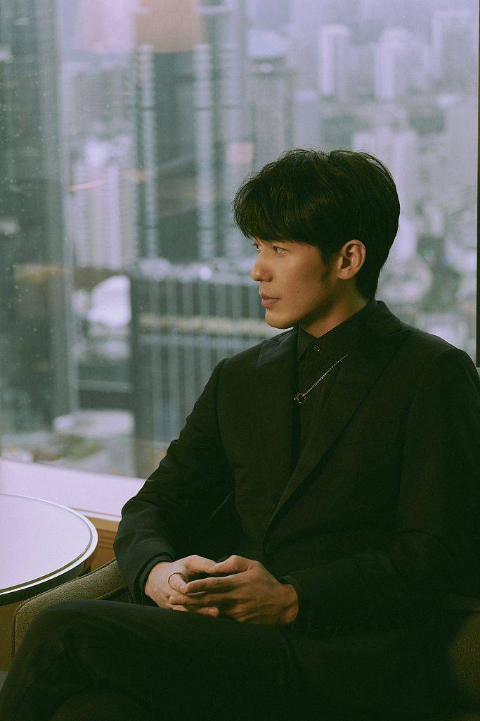 上海 一周潮男快拍：蔡徐坤绅士儒雅 张艺兴高档帅气