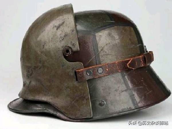 西德国防军钢盔图片