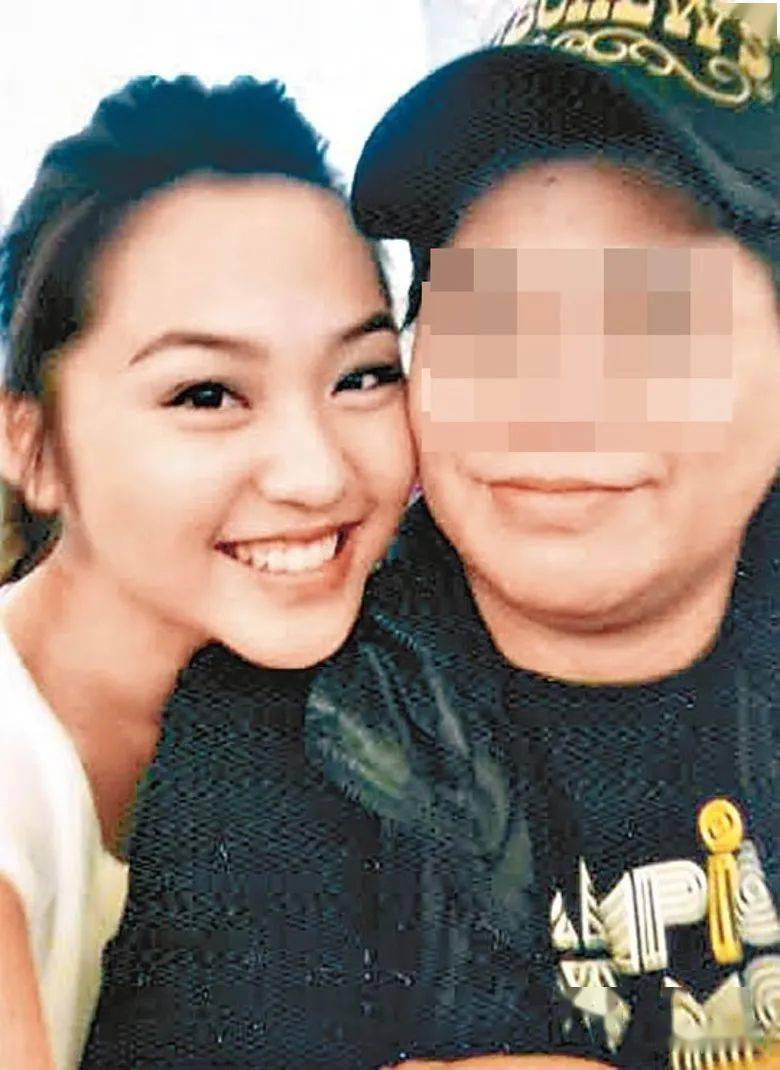 林颖彤妈咪被爆“叫鸭” 遭恐吓报警_Bella