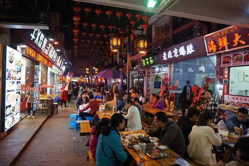 大营街幸福小镇将成旅游新名片!夜晚亮灯更漂亮!