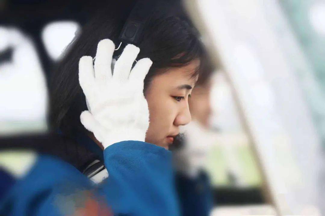 飒！海南首位女飞行学员韩佳宁毕业了