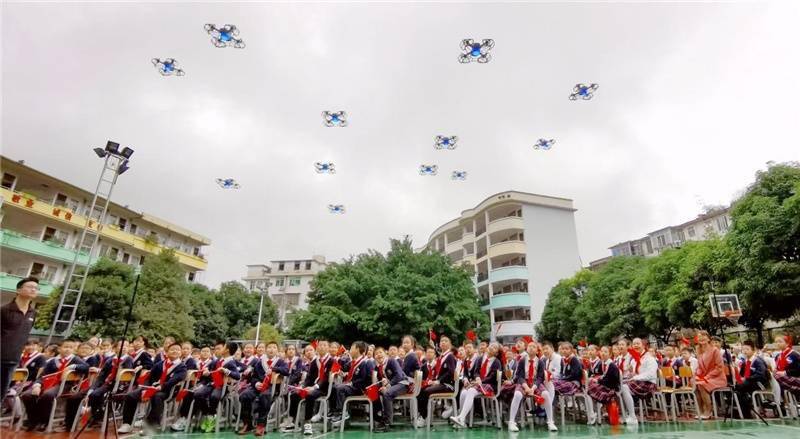 广西河池：“科技花”开老区校园