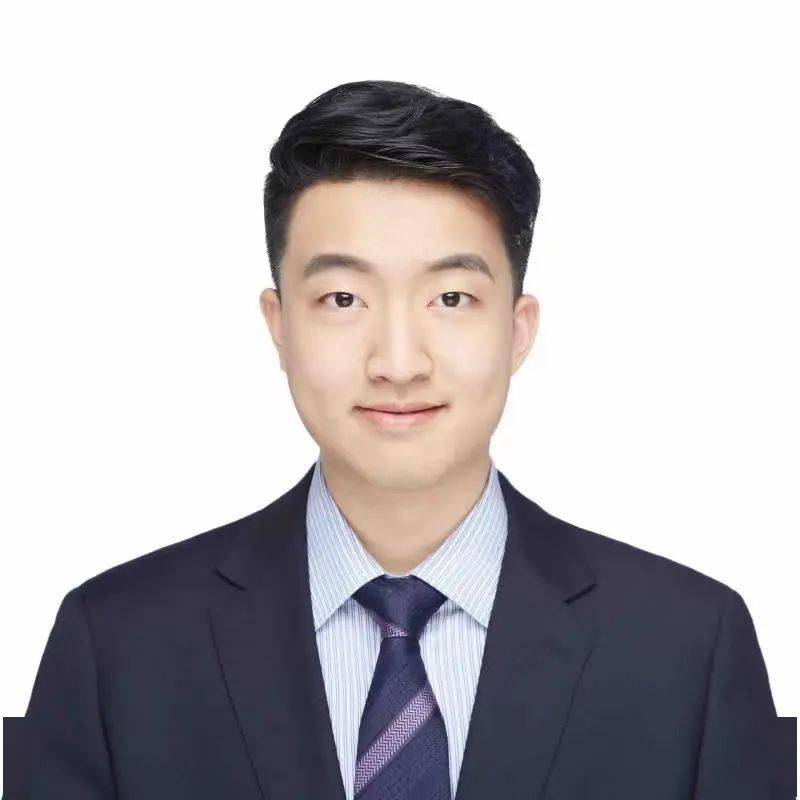 02·主讲人介绍主办单位:学生工作部(处),研究生工作部主讲人:王子琛