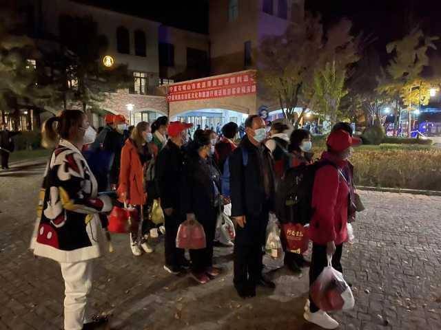 伊犁疫情滞留游客可以离开吗