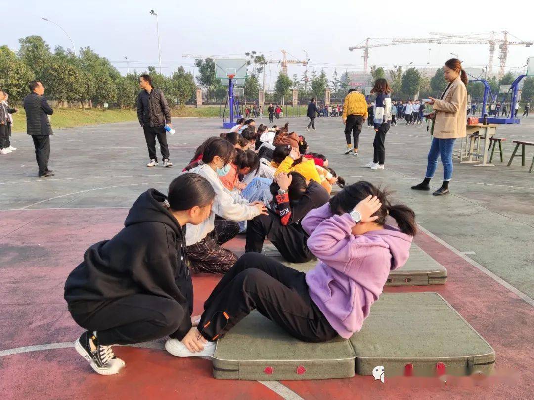 悦运动,悦健康,悦未来——舒城二中开展初一新生体质健康检测工作