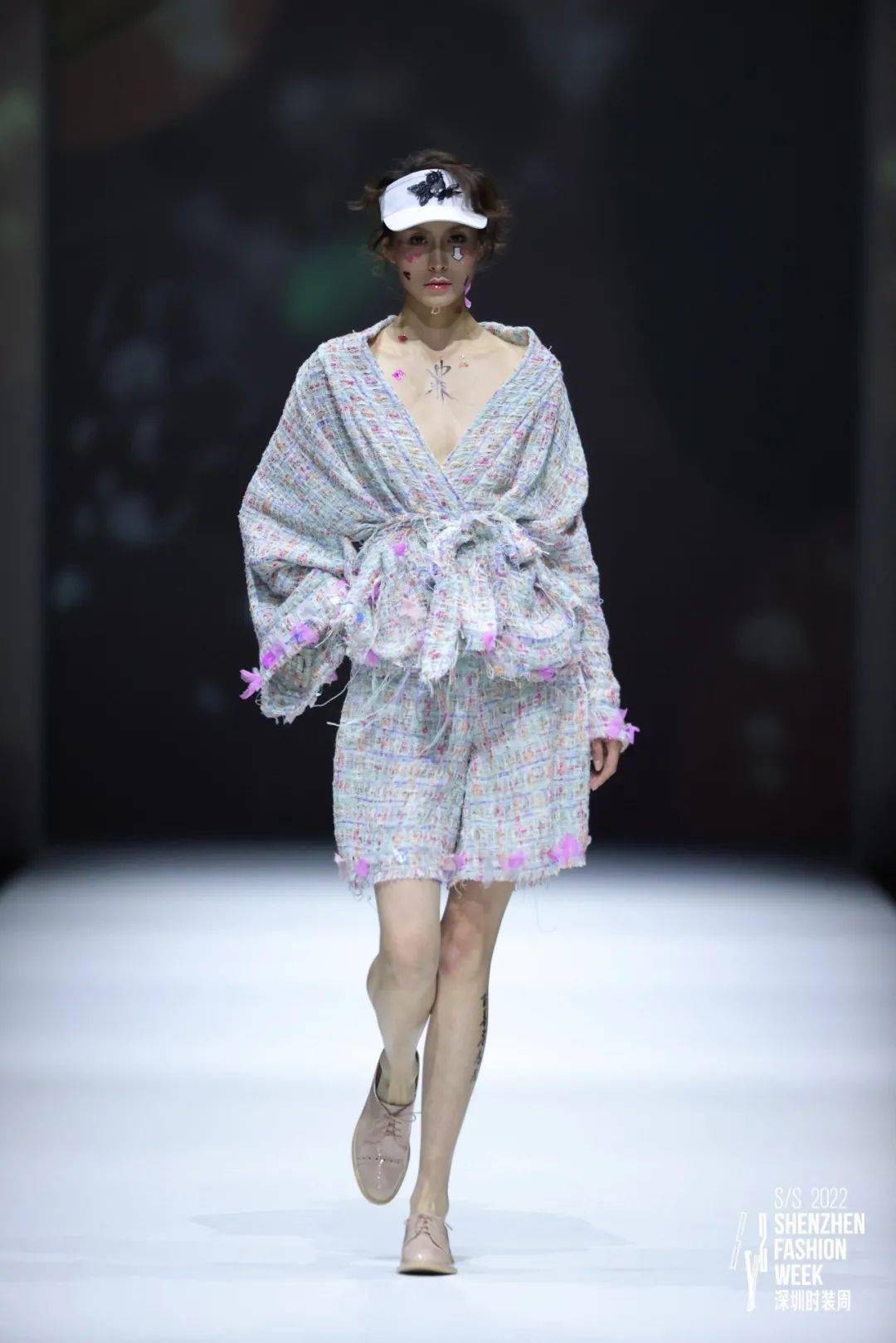 服装 S/S2022深圳时装周｜DAY4：别样角度，诠释「型」之烂漫