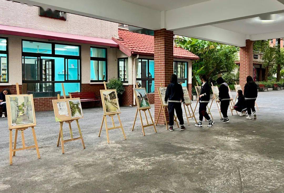 课改之窗上戏附中高一二年级美术生新场古镇写生画展开幕