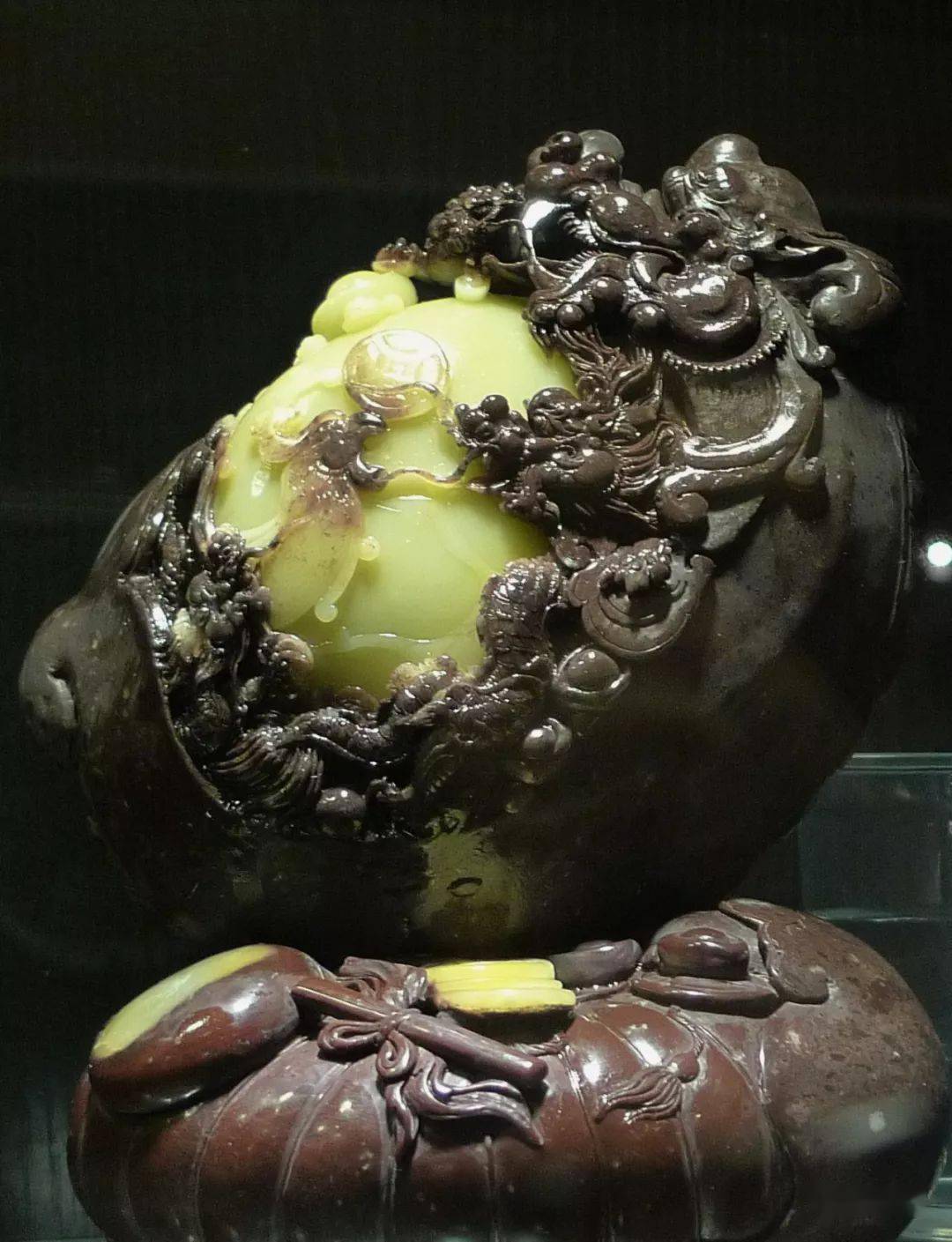 青田石 フラワー彫刻 2490g 博物館から流出 最高品質な青田石アート