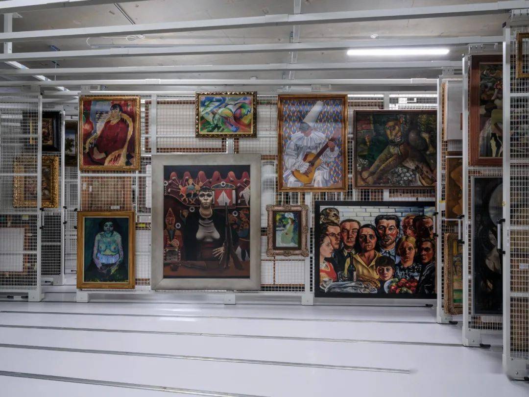 当艺术仓库变身为博物馆