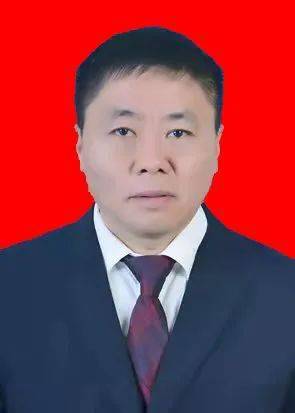 个人简介吴旭东,男,51岁,现任四川尔润玄武岩纤维科技有限公司党支部