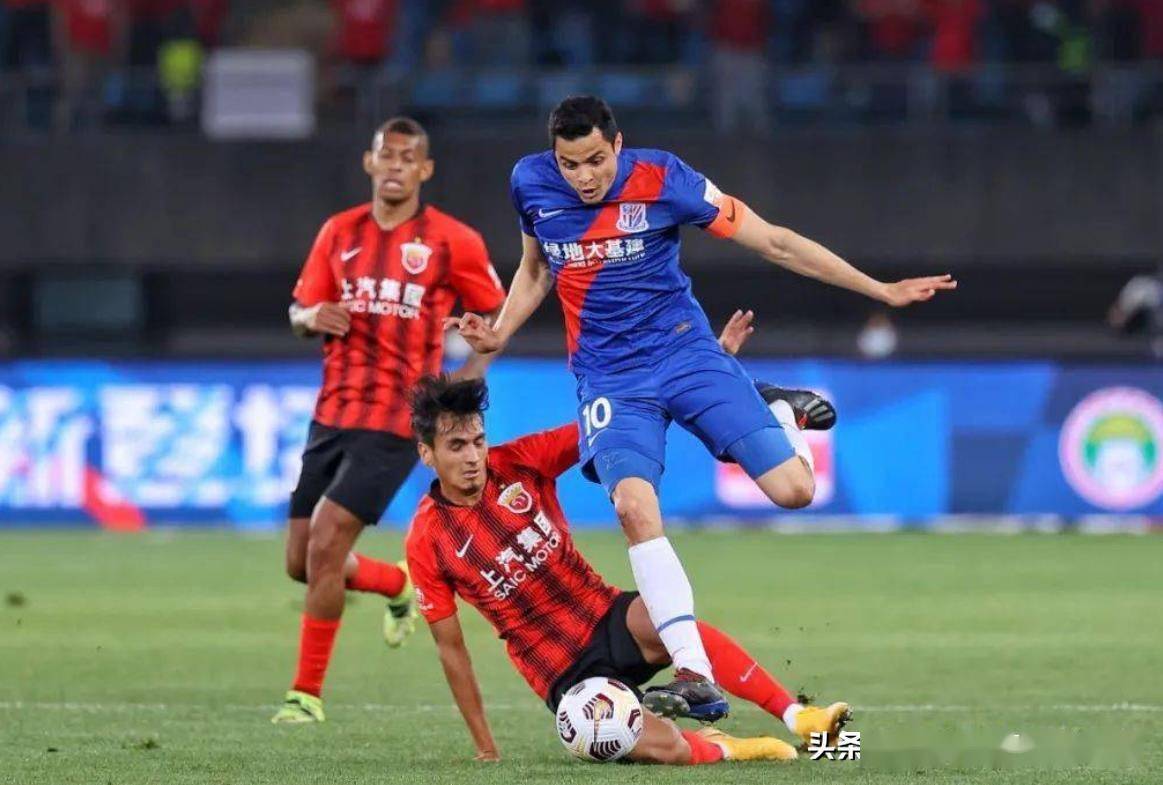 上海申花队vs上海海港海报发布前大连人队外援龙东7场0球0助攻