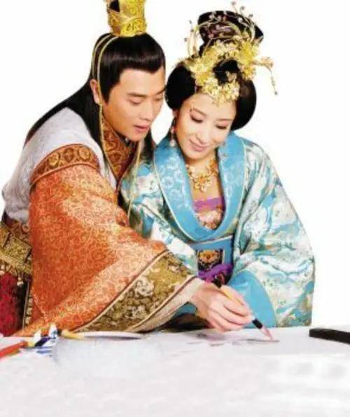 同年九月,皇太子朱佑樘的父亲,明宪宗朱见深去世,朱佑樘登上皇位,是为