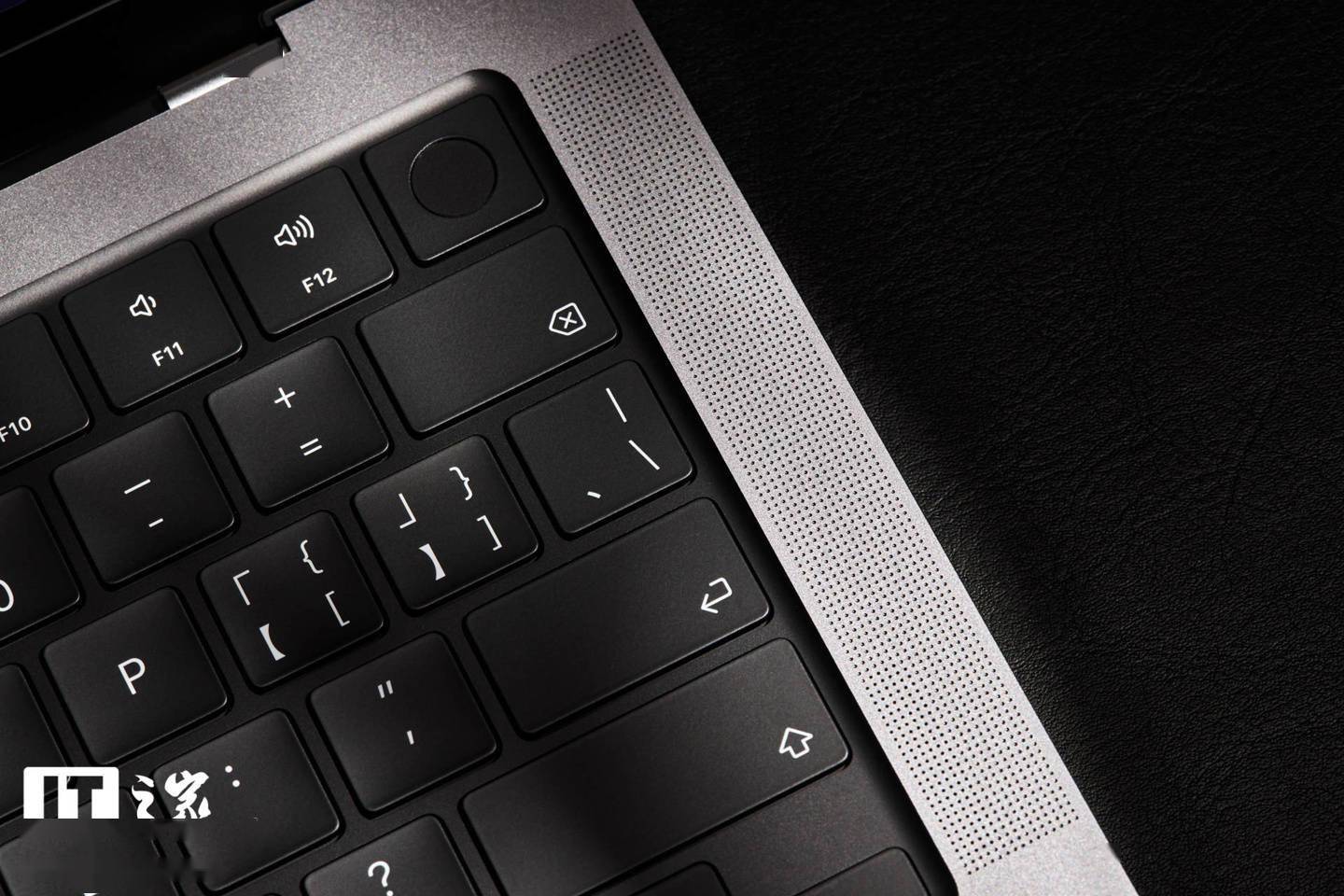 MagSafe|苹果MacBook Pro 14英寸2021图赏：绚丽Liquid视网膜XDR显示屏