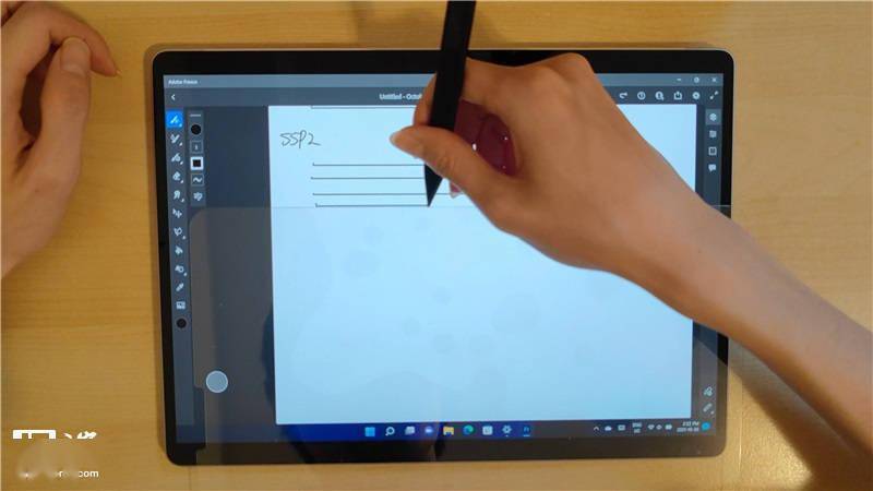 Surface Pro 8 新一代触控笔深度评测：科学阐述 Surface 触控笔的逆袭