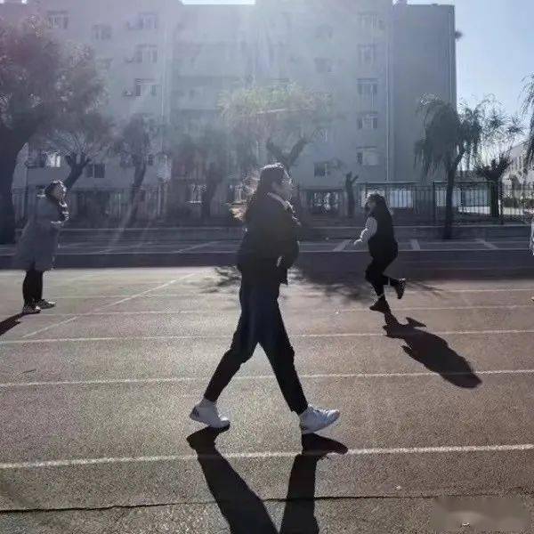 劉亦菲舊照被扒出後…網友驚呼：竟然連馬賽克都是美的？！ 搞笑整蠱 第13张