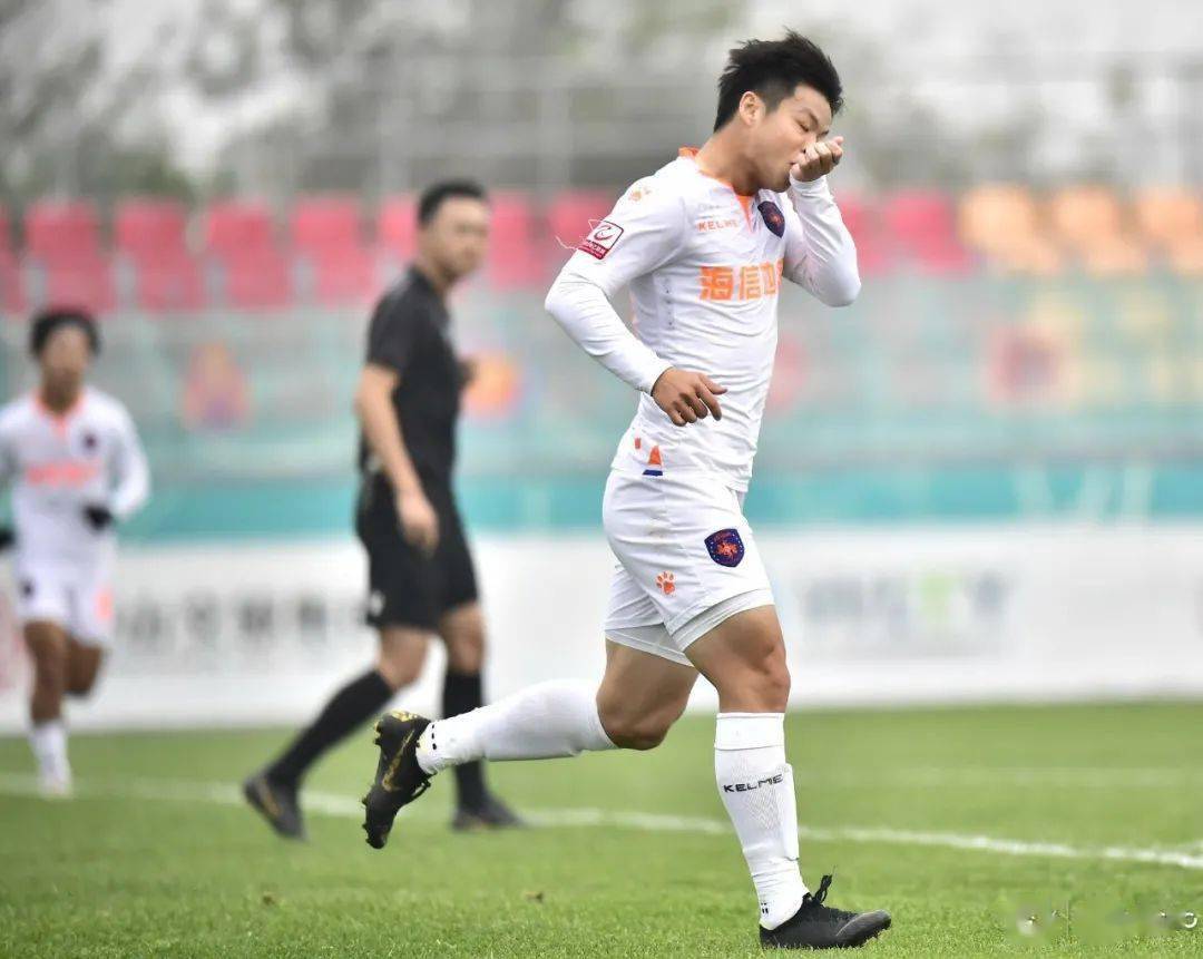 联赛战报高歌猛进许嘉俊双响海牛三连胜