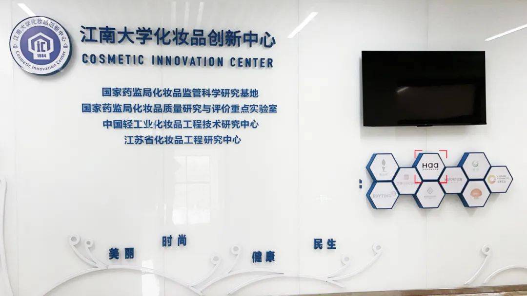 品牌百元内有效抗老！巨能打的秋冬面霜，后悔没早买，省下上千元