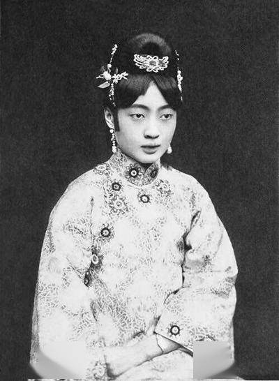 15岁溥仪选嫔妃原来有这神操作回到百年前的皇帝选秀