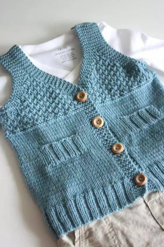 宝宝可爱背心的织法