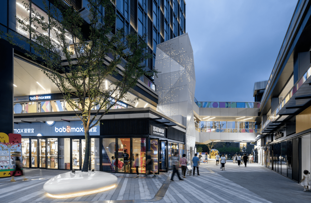 社区与社群营造融创精彩天地项目建筑设计潘允哲李锦程延永辉时代建筑