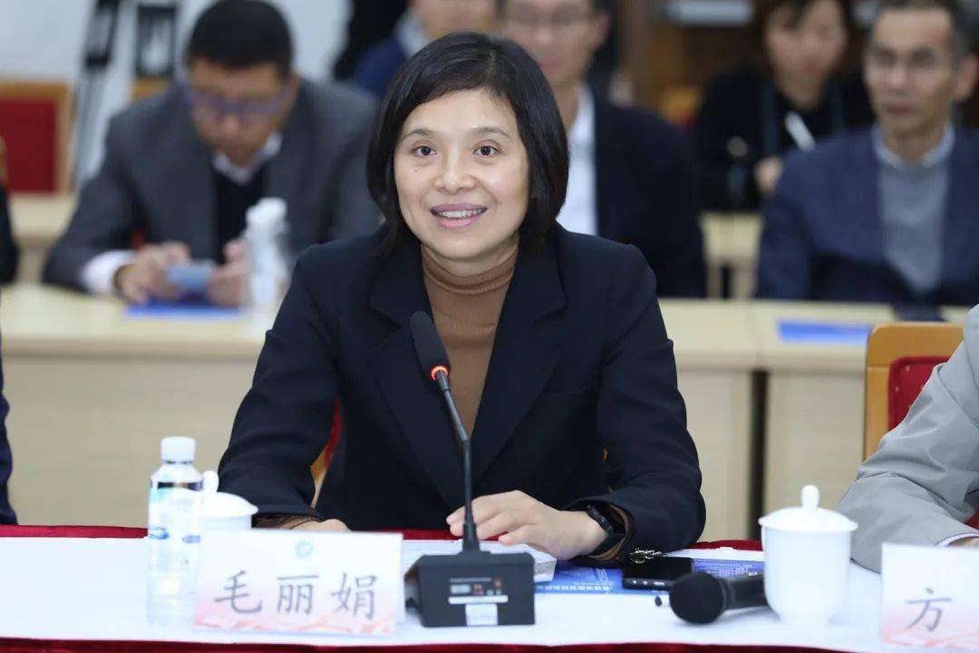 毛丽娟在讲话中指出,华东理工大学应国家集成电路发展战略所需,依托