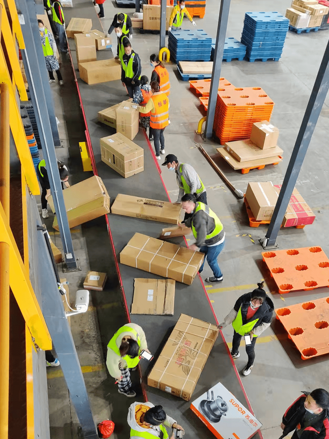 前置配货,5分钟拣货,你的双十一快递向你一路飞奔