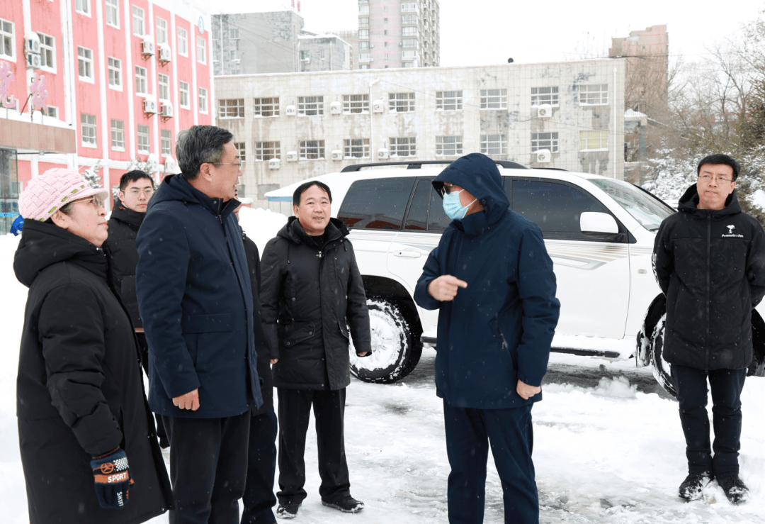 焦刚伟到市委党校一校两院视察灾后校园损失情况并提出四点要求