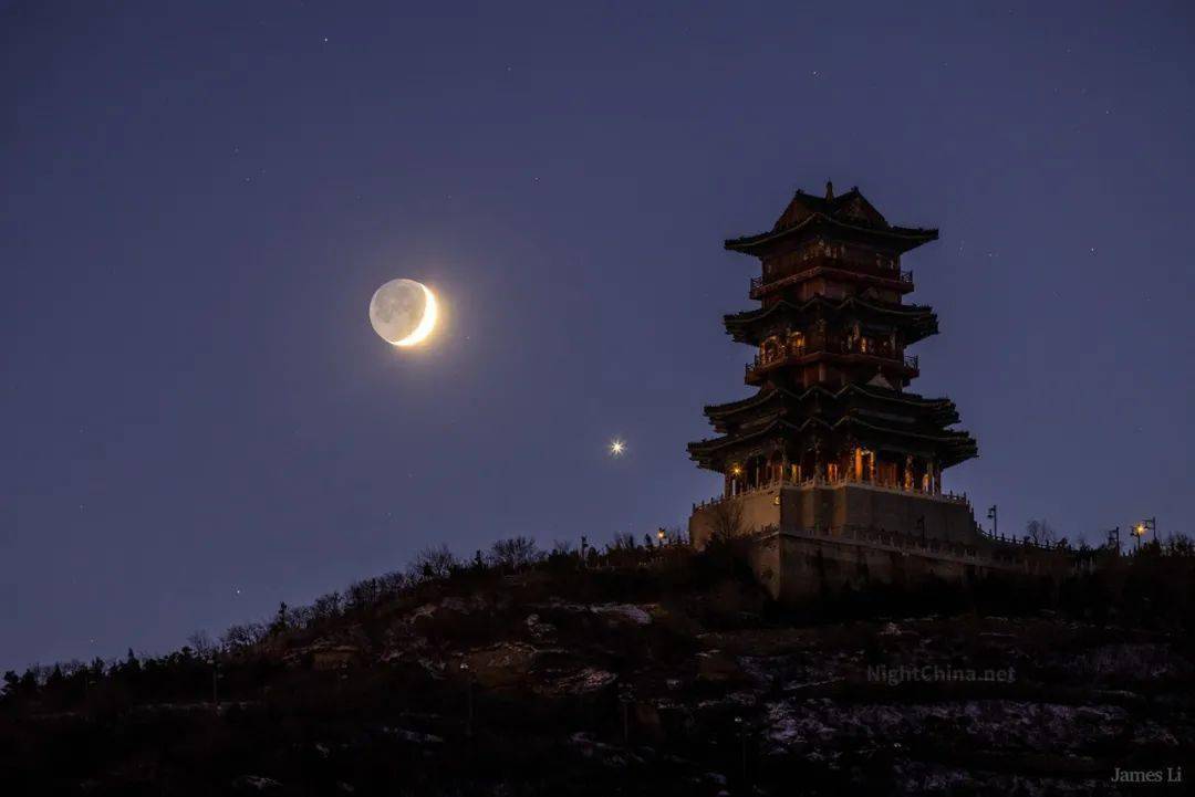 峨眉秋月夜图片