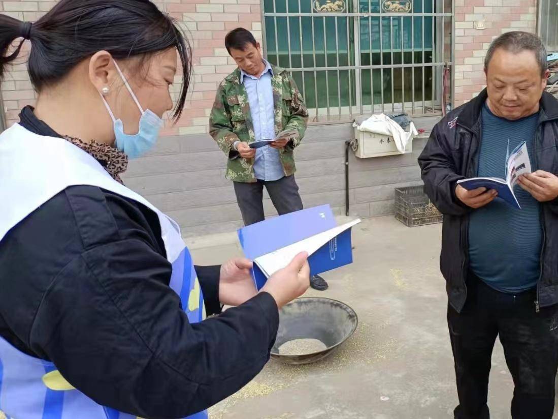 南昌县塘南镇倡导公勺公筷共创餐桌文明